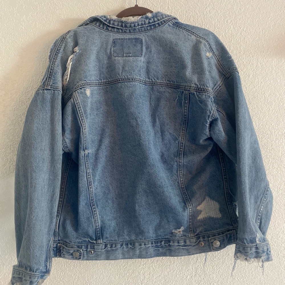 American Eagle Oversized Boyfriend Jean Jacket - Picture 8 of 11